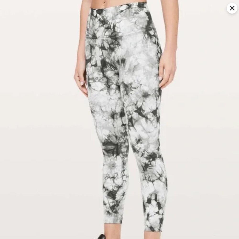 Lululemon Wunder Under Hi-Rise 7/8 Tight - Size 6